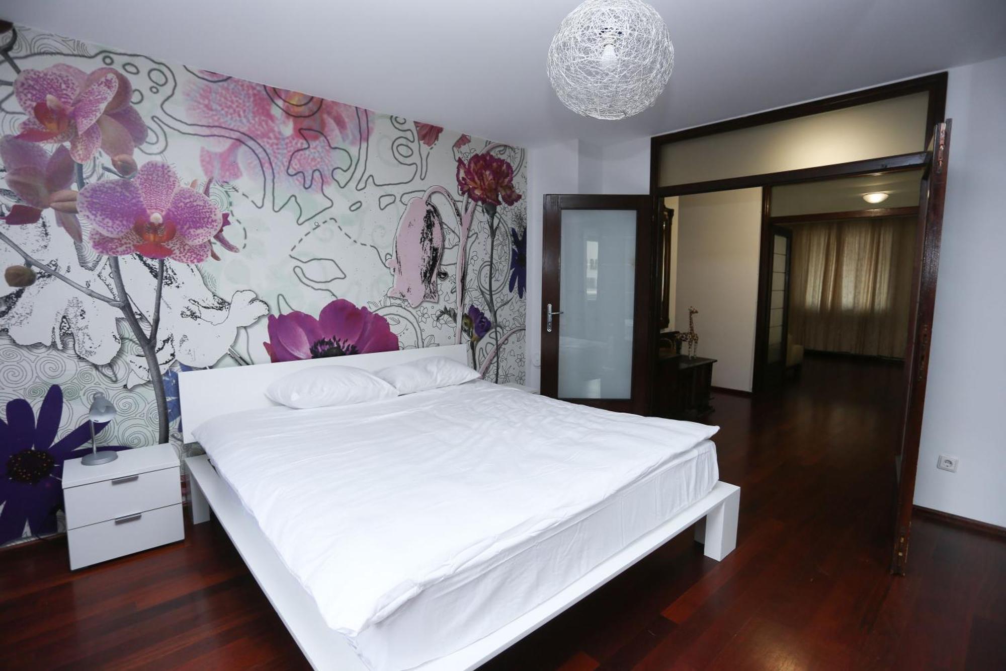 Old Town Oasis Apartment